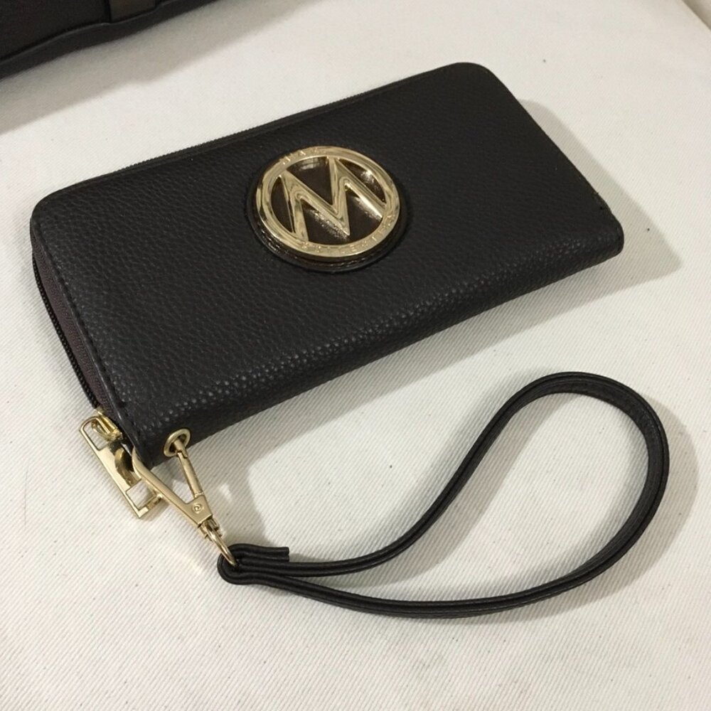 Mia K Collection NWOT Tote Bag & Wristlet Wallet - Picture 12 of 13